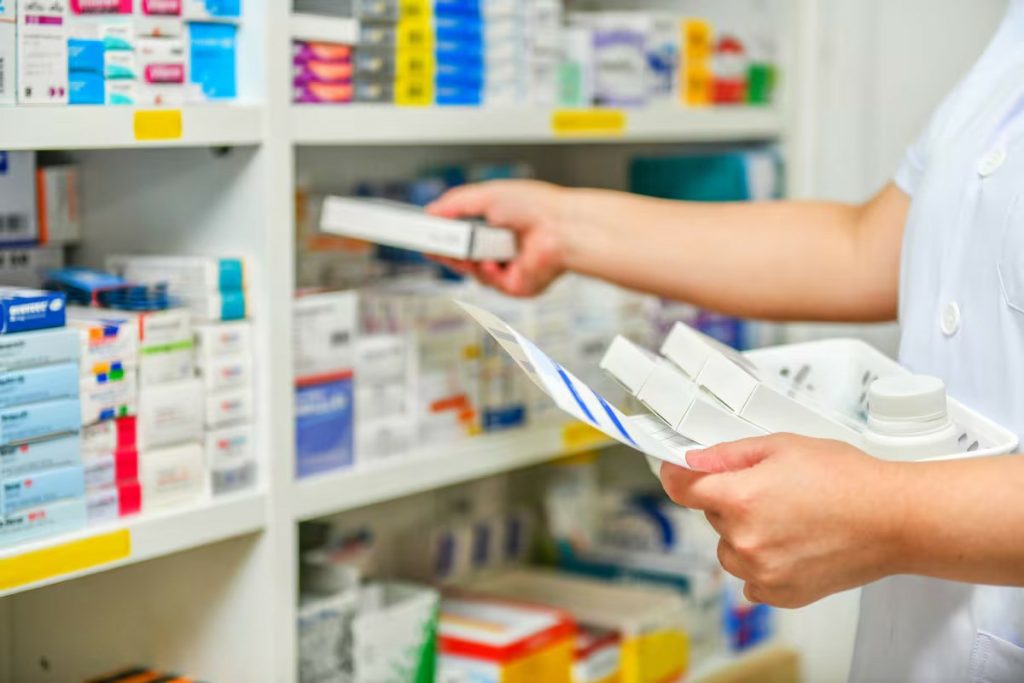 Nueva ley farmacéutica en Mendoza: el rol sanitario, la regulación del reparto a domicilio y los límites a la concentración