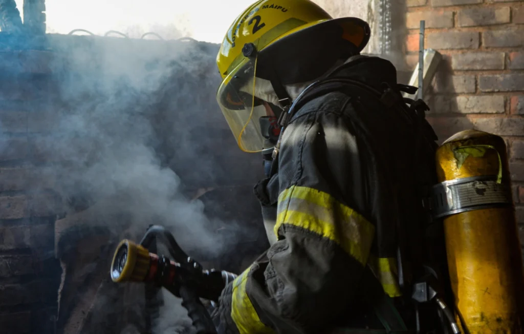 Gobierno y bomberos voluntarios acordaron una mesa de trabajo por la falta de los recursos