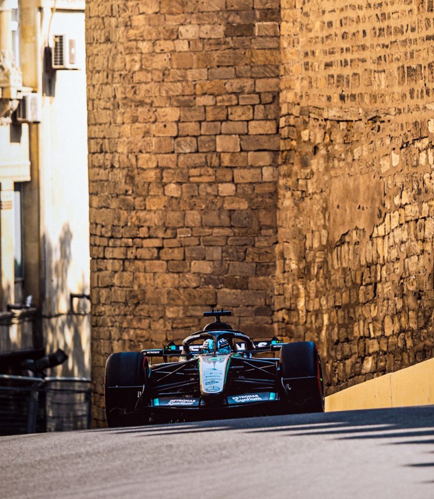 Colapinto se chocó a Gasly y los Alpine abandonaron: Russell ganó el GP de Azerbaiyán de la Fórmula 1