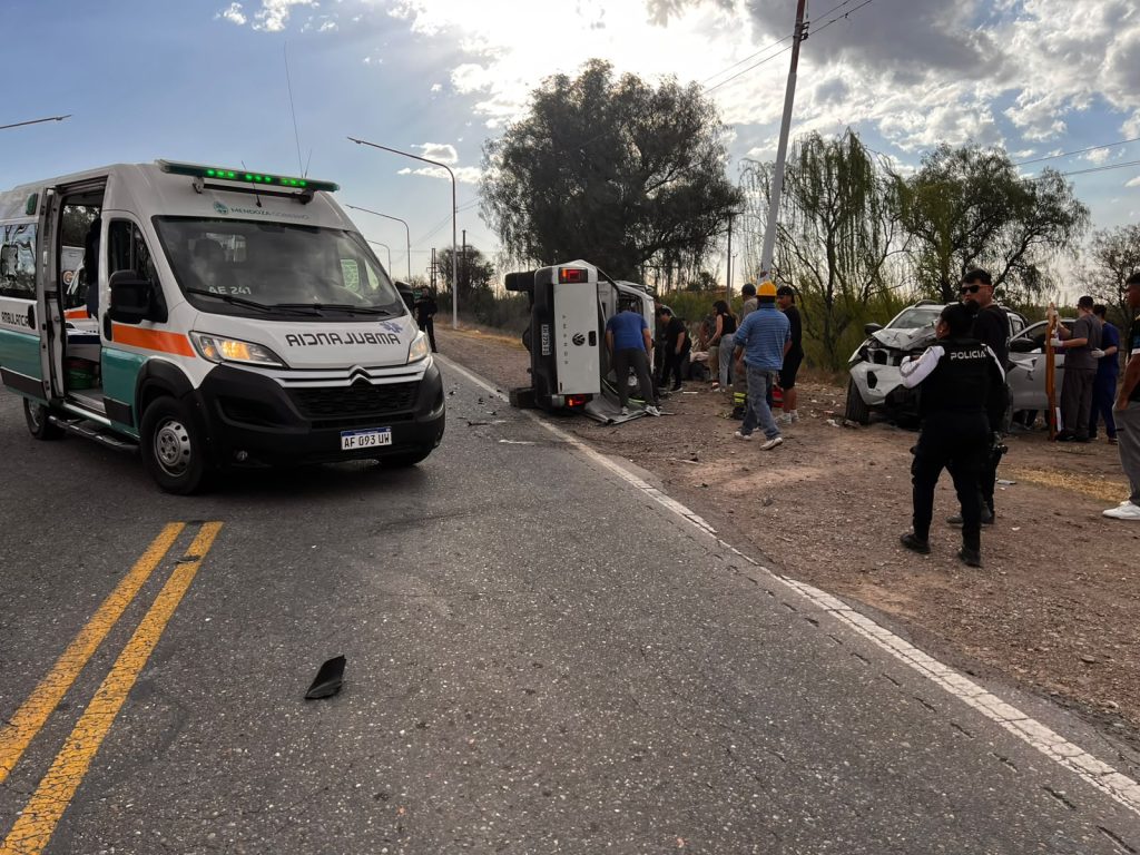 Bowen: otro impactante choque entre dos camionetas con heridos y un detenido