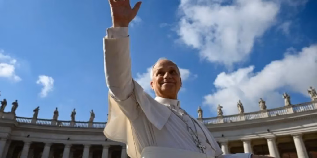 Cómo anotarse para ser voluntario en la visita del papa León XIV a la Argentina y cuáles son los requisitos
