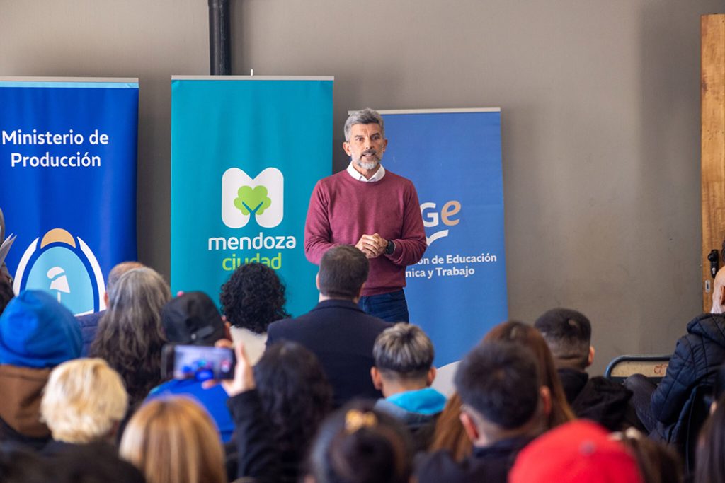 La Ciudad de Mendoza puso en marcha una capacitación para formar montadores electricistas domiciliarios