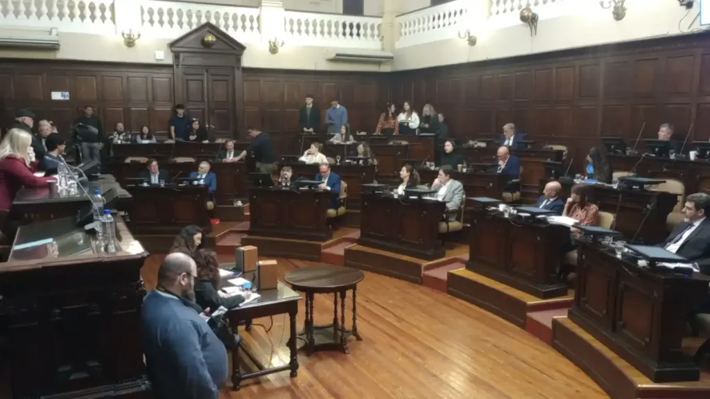 El Senado dio sanción final a ley que da un alivio a los morosos mendocinos