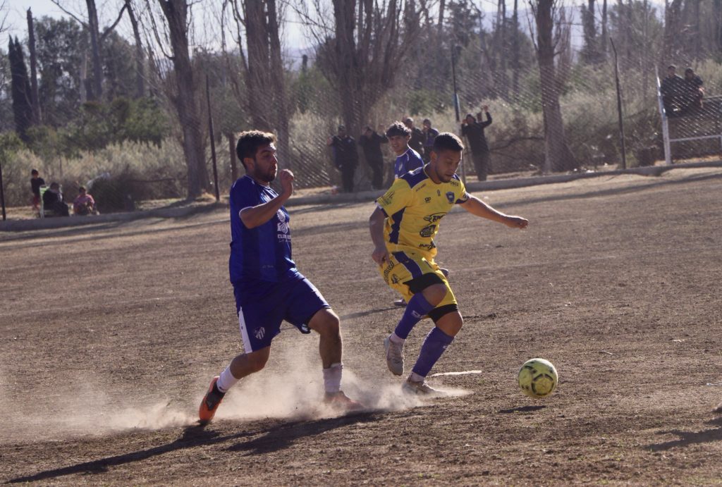 Huracán goleó a la Villa 25 de Mayo en el último partido de Fabrone como DT