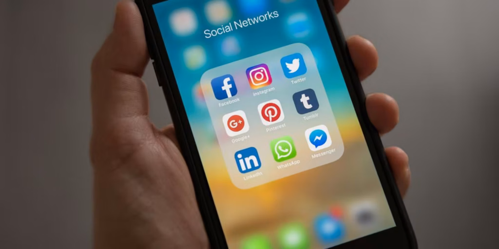 Expertos en tecnología coinciden: “Las redes sociales pueden ocuparte hasta 10 gigas de almacenamiento sin que te des cuenta”