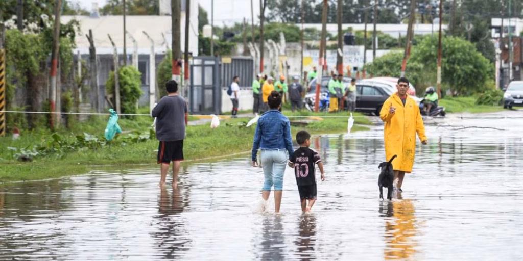 El Niño no da tregua y sigue castigando a la Argentina: el SMN emitió una alerta por tormentas y vientos en 16 provincias