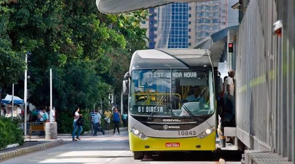 Propuesta de transporte público gratuito en Brasil puede reducir inflación y aumentar consumo popular