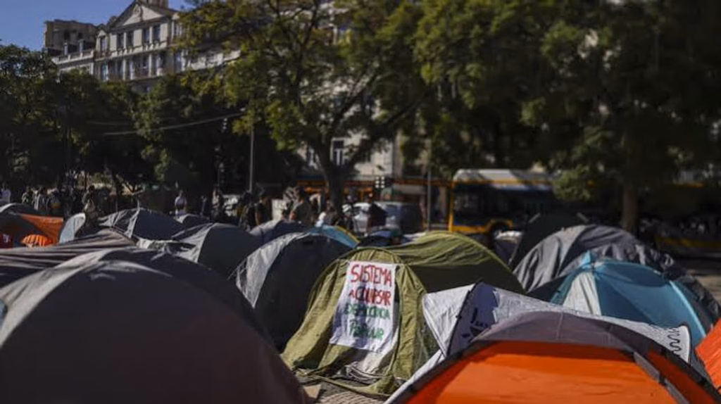 Protestas en Portugal: acampados piden “huelga general ibérica” por vivienda