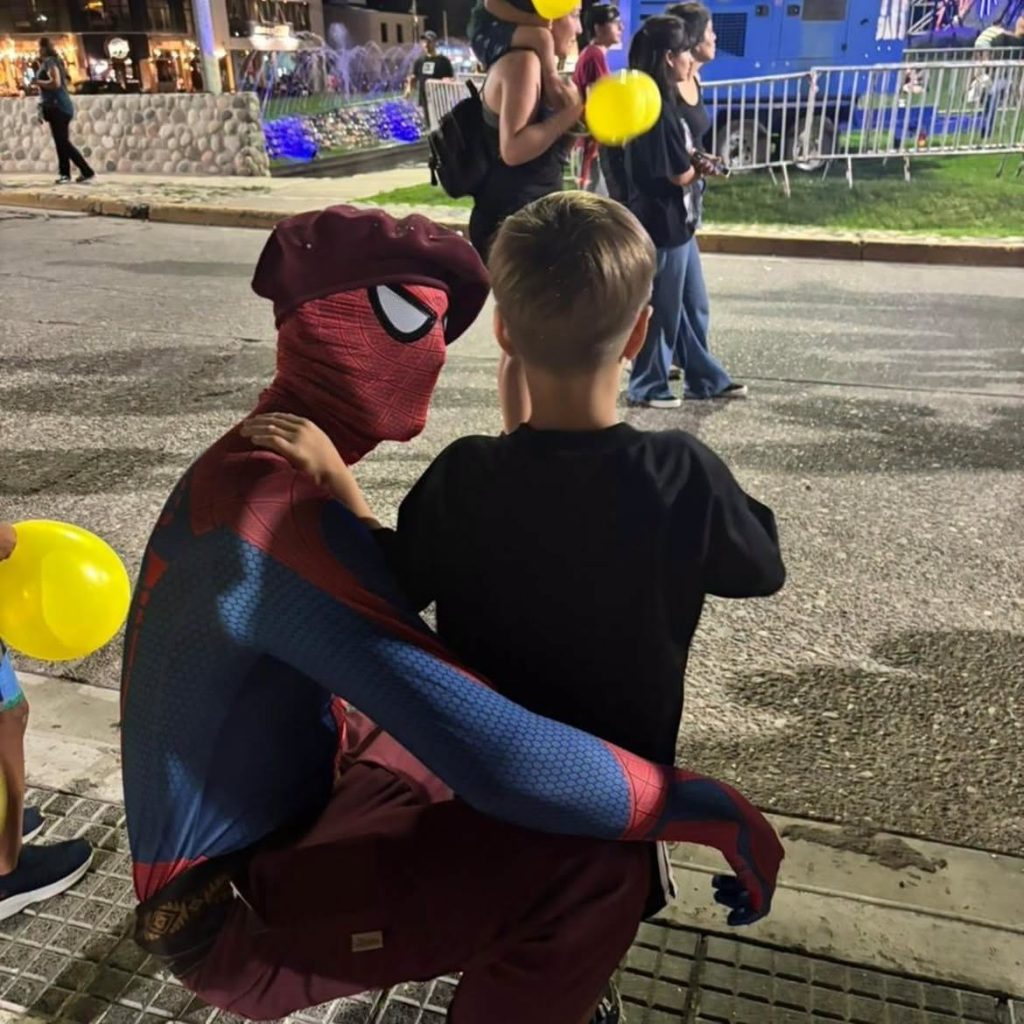Spider Gaucho invita a los chicos a una tarde de diversión y solidaridad en Plaza Francia