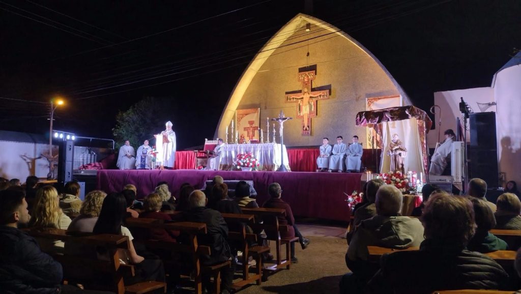 Con una nutrida concurrencia, Real del Padre homenajeó a su patrono San Francisco de Asís
