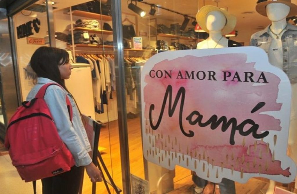 Caída en las ventas del Día de la Madre y alerta por el cierre de locales y la informalidad comercial en Mendoza