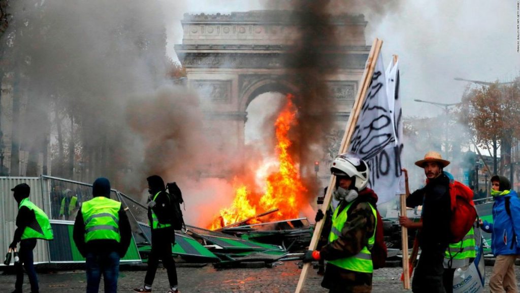 Convulsión social en Francia y Europa: descontento juvenil, costo de vida y los efectos de los conflictos globales