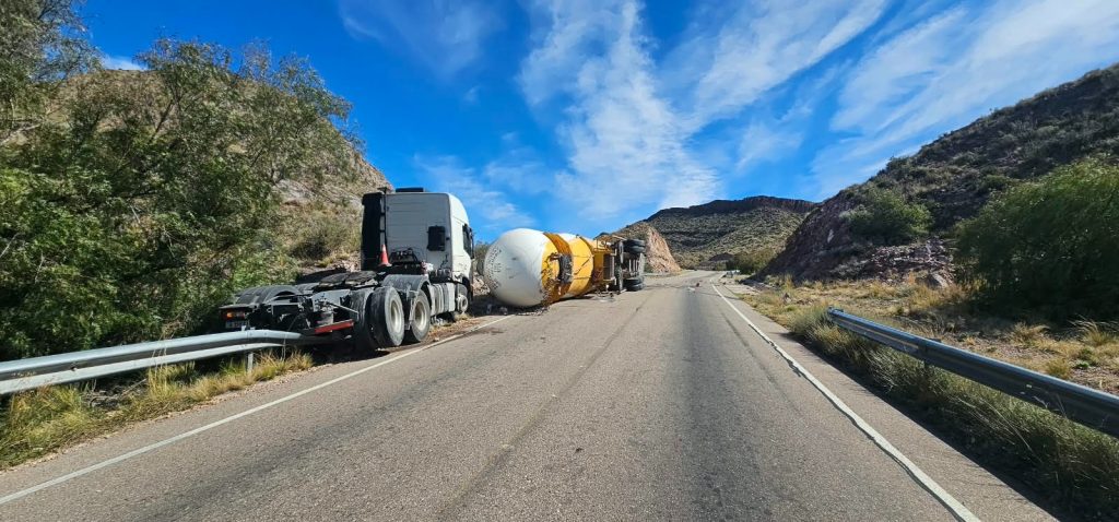 La Cuesta de los Terneros, definitivamente no es apta para el transporte de carga pesada y pasajeros