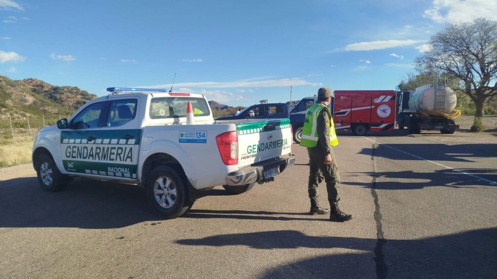 Ruta 144: el corte total continúa y mantienen un perímetro de seguridad por la fuga de gas propano