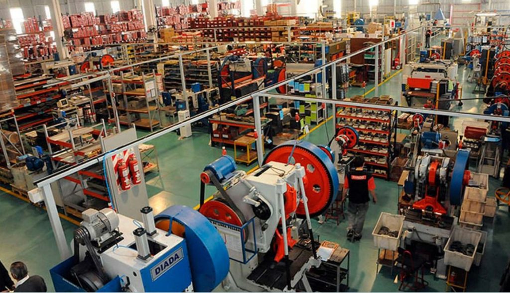 La UIA y un panorama sombrío: "Hoy vemos que las pymes se siguen cayendo y se registra un goteo importante en el empleo formal que muta hacia la precarización laboral"