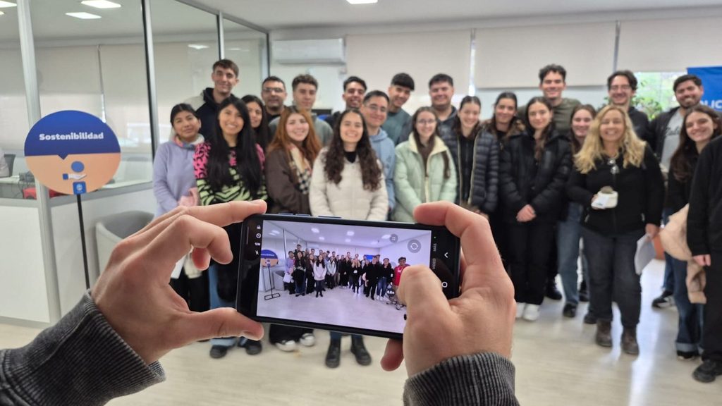 La Dirección de Minería recibió a estudiantes de Ingeniería Química de la FCAI en una nueva jornada de Minería a Puertas Abiertas