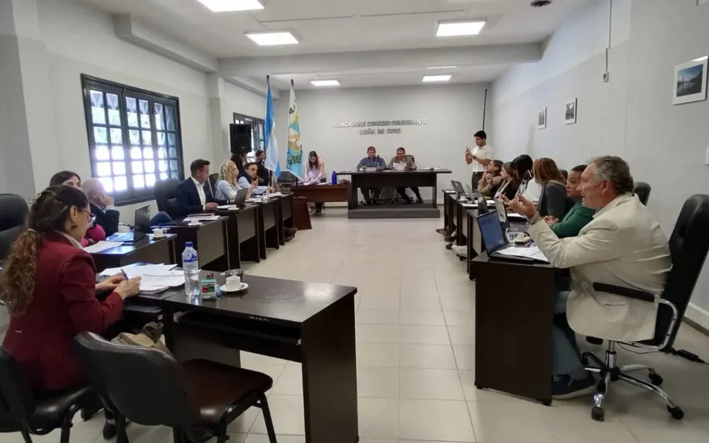 El proyecto para que los concejales de Mendoza trabajen dos meses más