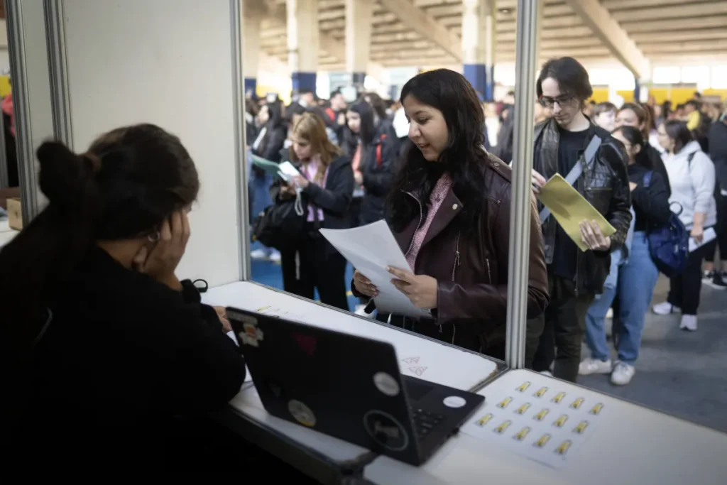 Cuanto destinará Mendoza a los programas de empleo en el presupuesto 2027