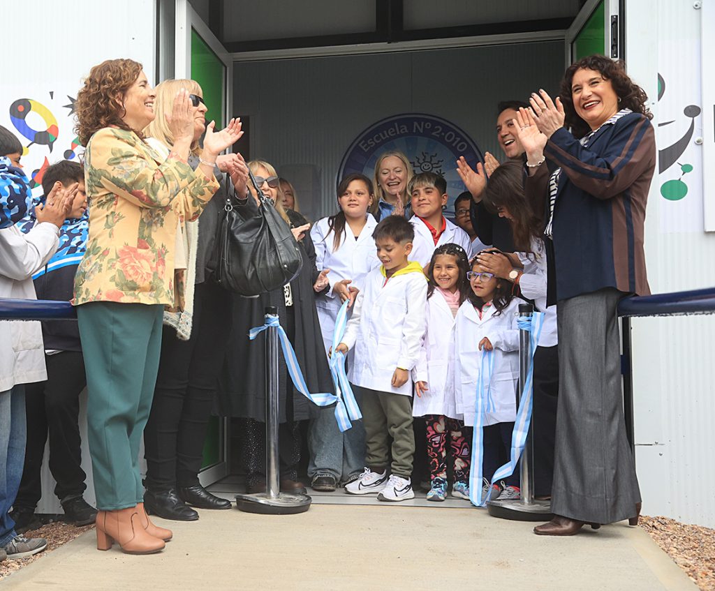 Tras 64 años de espera, la escuela Papernó inauguró su edificio propio en San Rafael