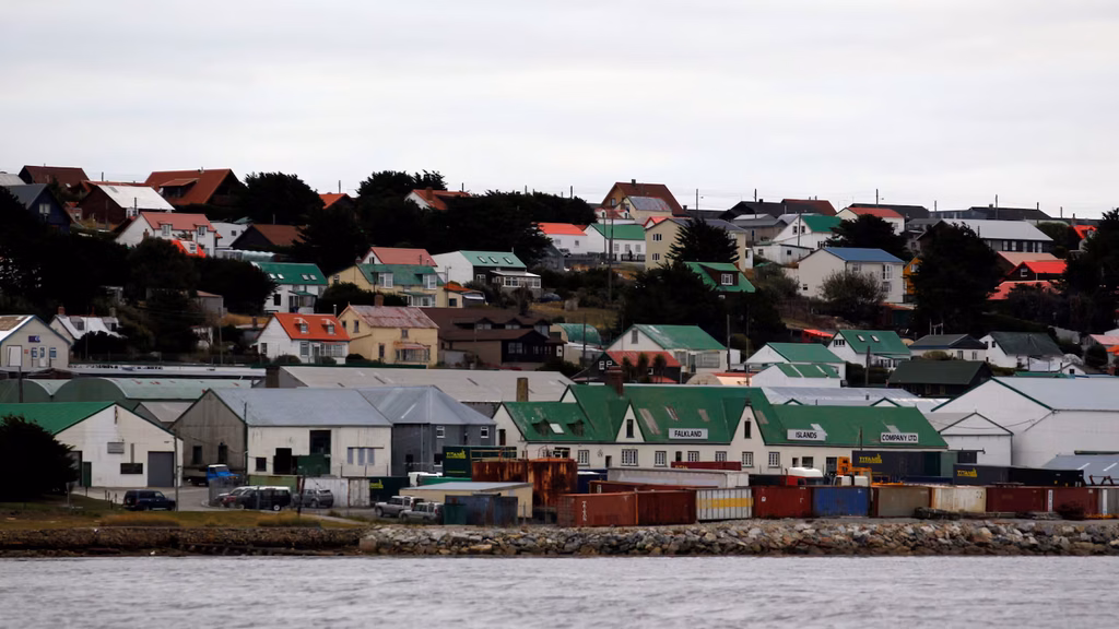 Tensión en Malvinas: los isleños reclaman que se impongan nuevas restricciones al ingreso de argentinos