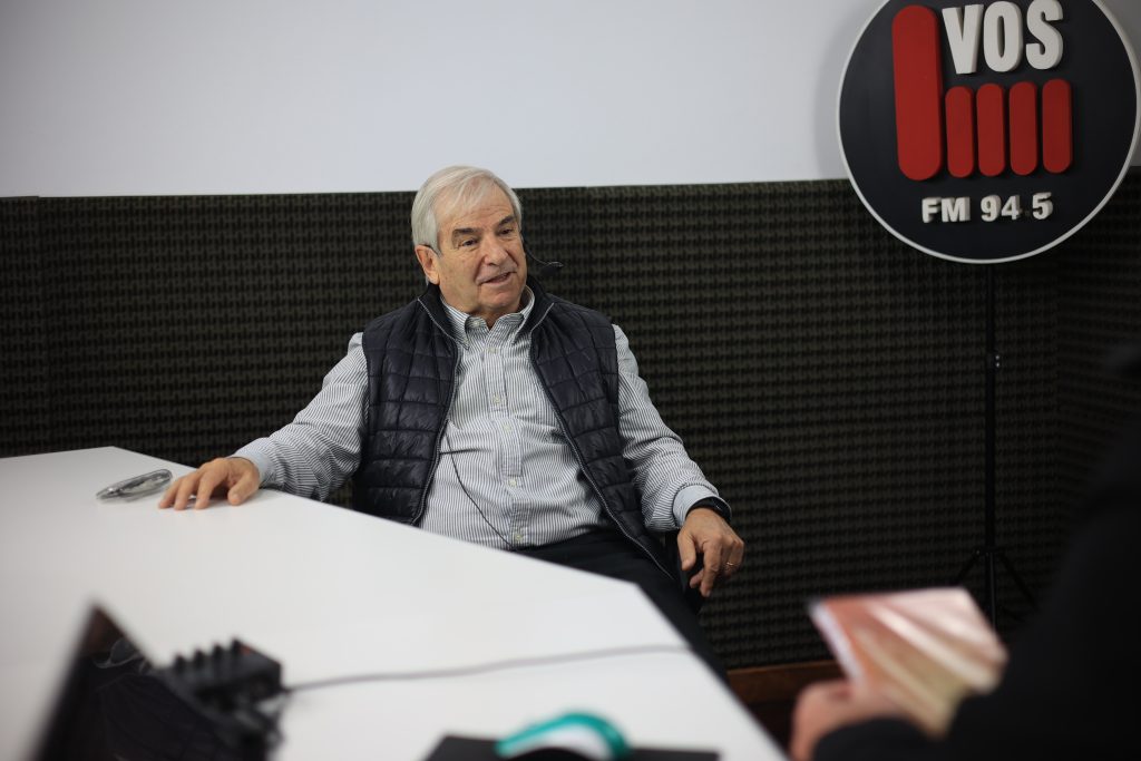 Roberto Battistón presentará su segundo libro, un recorrido por los recuerdos y las personas que marcaron su vida
